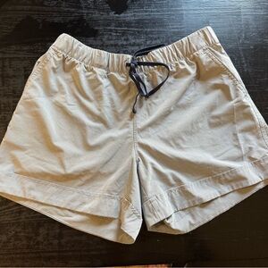 Athleta Light Gray Striped Women's Shorts